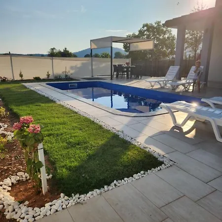 Villa Nur&doga *